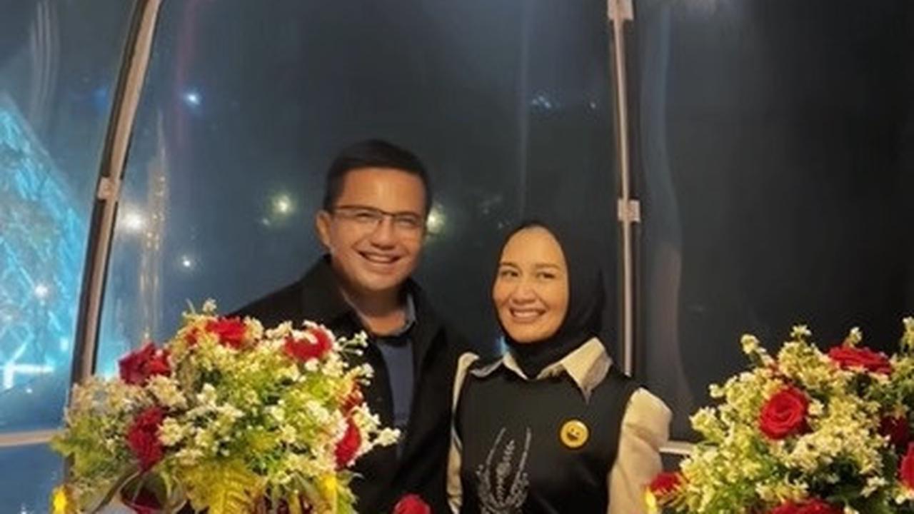 8 Potret Kejutan Ulang Tahun Sahrul Gunawan ke-49 dari sang Istri, Sweet Pakai Banget
