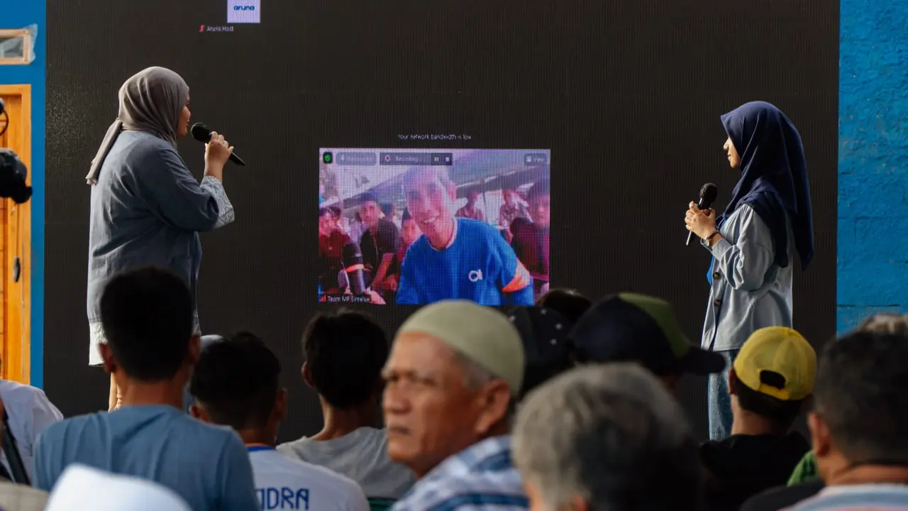 MURI menyatakan bahwa Aruna berhasil memecahkan rekor untuk kategori "Edukasi Penangkapan Ikan Ramah Lingkungan secara Hybrid kepada Nelayan Terbanyak".  (Liputan6.com/ ist)
