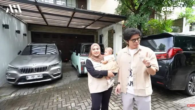 Rumah Syahnaz Sadiqah dan Jeje Govinda (YouTube/AH)