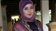 Siapa yang tak terpesona dengan kecantikan Terry Putri. Tampil berbeda dari yang sebelumnya, kini Terry mengaku dirinya sudah mantap berhijab.