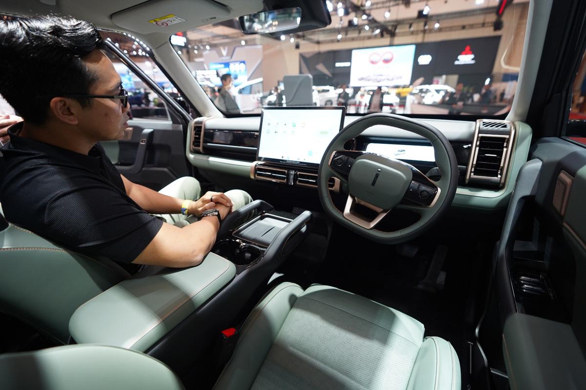 Chery J6 Phantom Edition di GJAW 2024