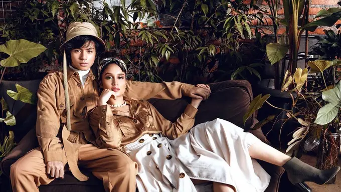 Main Film Bareng, Ini 7 Pemotretan Cinta Laura dan Angga Yunanda