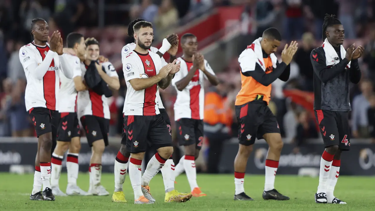 Foto: Adam Armstrong Jadi Mimpi Buruk The Blues, Southampton Permalukan Chelsea di Liga Inggris