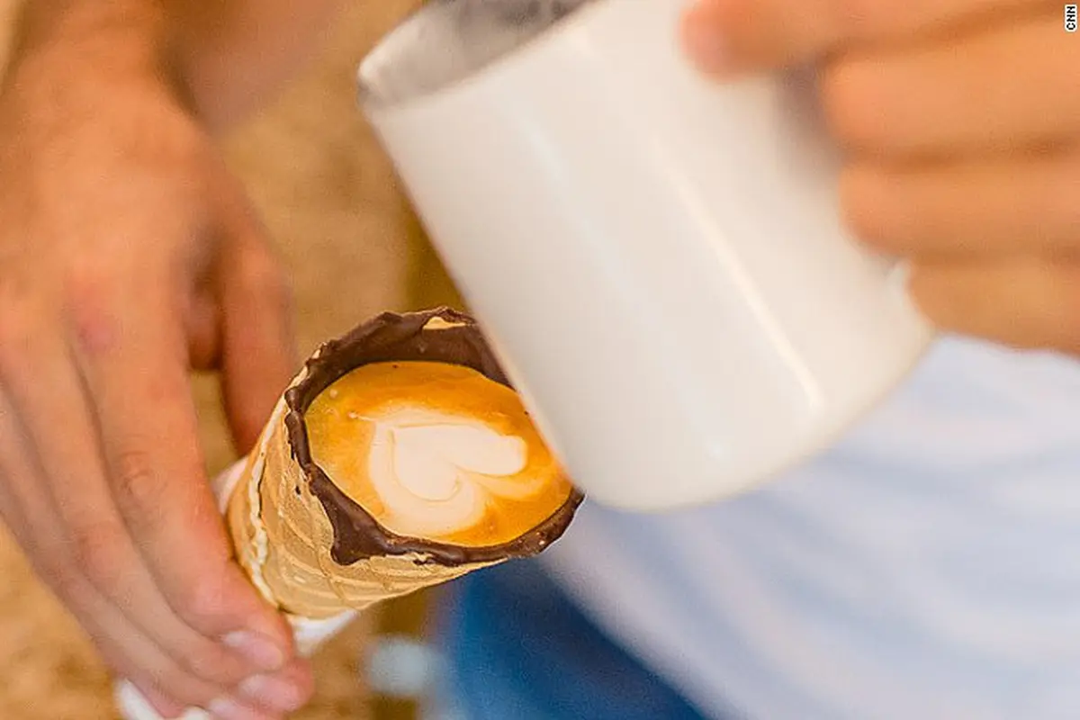 Bukan di Cangkir, Kopi Ini Berwadahkan Cone