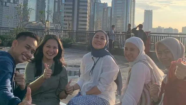 Buka Puasa dengan Pemandangan Sunset di Pusat Kota Jakarta