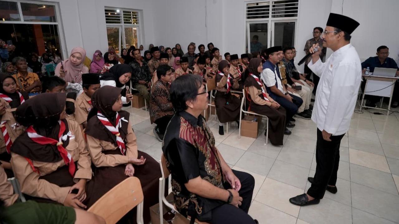 Ke Mojokerto, Gus Ipul Disambut Puisi dan Pidato Bahasa Inggris Siswa Sekolah Rakyat