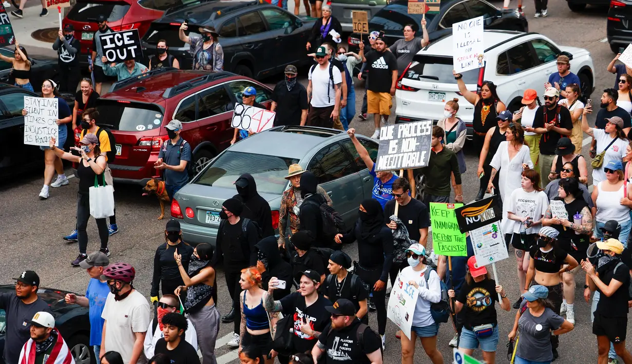 Aksi demonstrasi yang bermula di Los Angeles kini mencapai San Francisco, memicu kerusuhan dan penangkapan massal. (Michael Ciaglo/Getty Images North America/Getty Images via AFP)