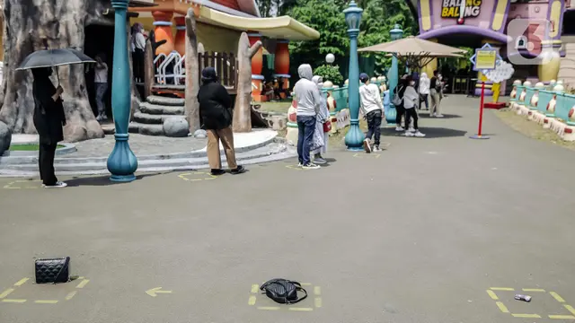 FOTO: Pelonggaran PPKM Level 3, Ancol Kembali Ramai Pengunjung