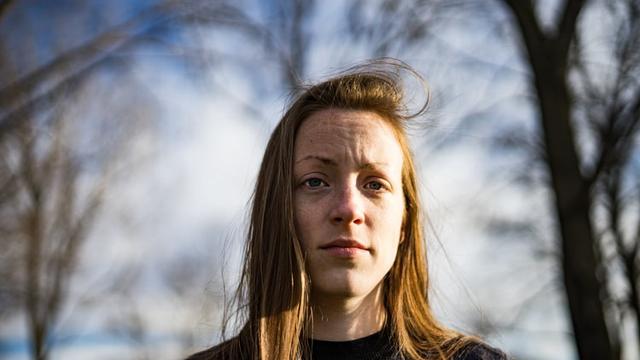 Ilustrasi perempuan mandiri