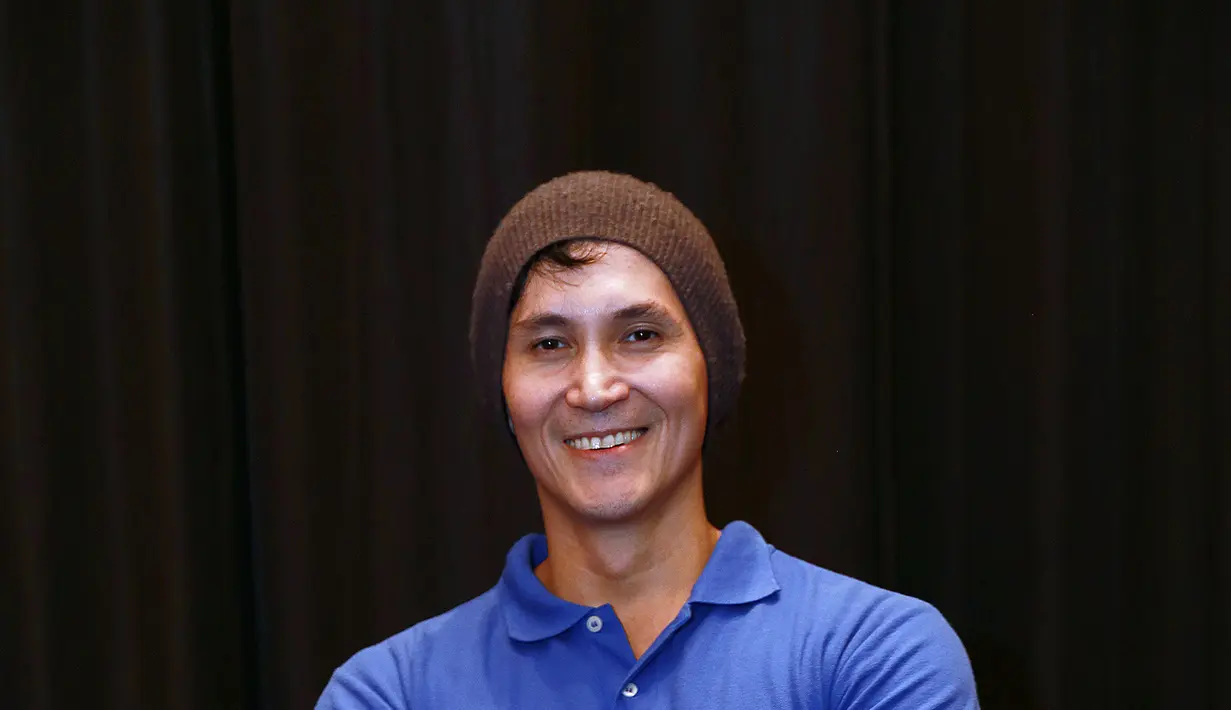 "Lepas baju sengaja, karena nanti di film 'Volt' ini ada adegan saya ga pakai baju. Jadi nunjukkin badan saya yang sekarang," jelas pria tampan bernama lengkap Marcellino Victor John Lefrand. (Wimbarsana/Bintang.com)