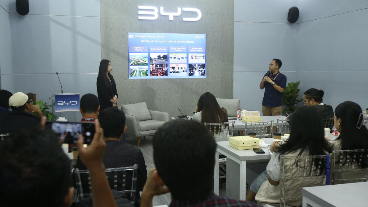 BYD Luncurkan Tiga Inovasi Teknologi Kendaraan Listrik Terbaru di IIMS 2025