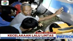 Berniat hindari motor yang terjatuh, sebuah bus jurusan Pangandaran-Bekasi, menabrak pejalan kaki. Akibatnya empat orang tewas.