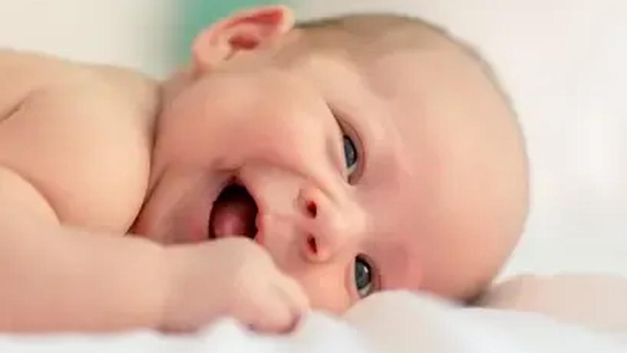 Kehadiran si buah hati menjadi momen paling dinantikan oleh semua orang tua. Persiapan demi persiapan pasti selalu dilakukan termasuk dengan pemberian nama si bayi.