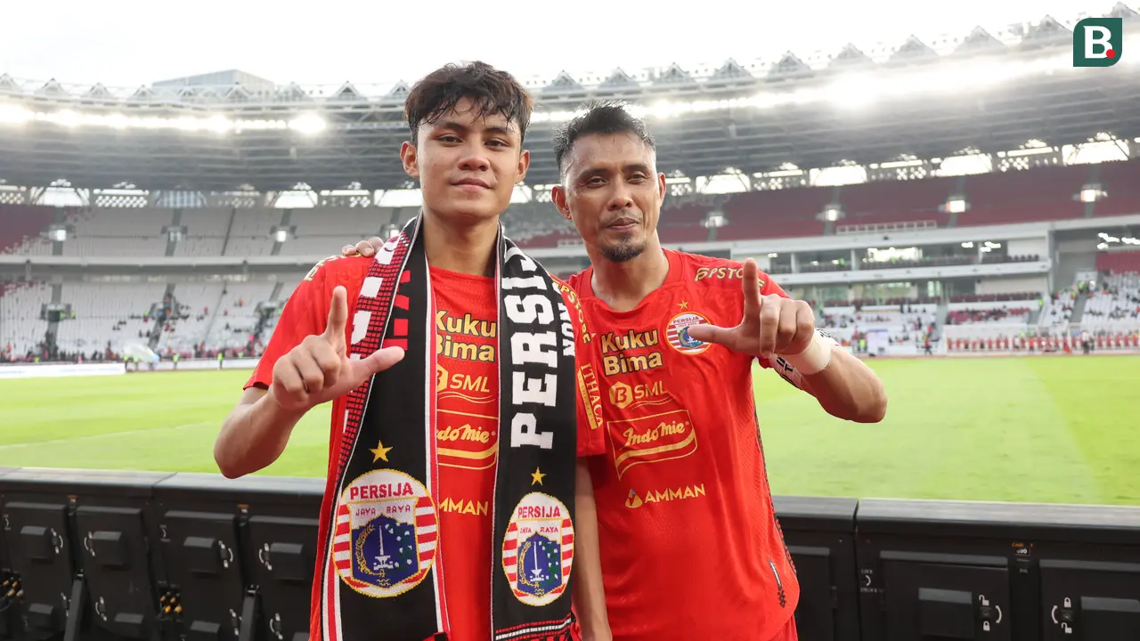 Bek Persija Jakarta, Maman Abdurrahman bermain bareng anaknya, Rafa Abdurahman, di BRI Liga 1 2023/2024.