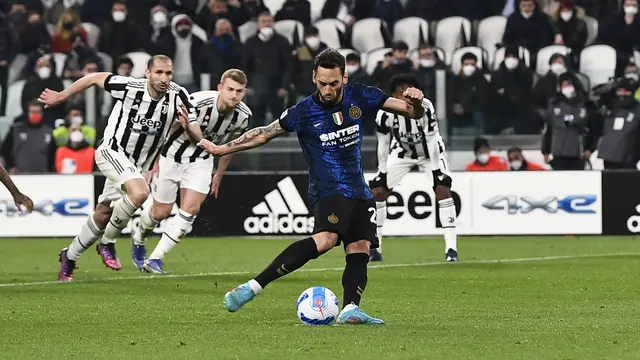 Penalti Hakan Calhanoglu Antar Inter Milan Bungkam Juventus