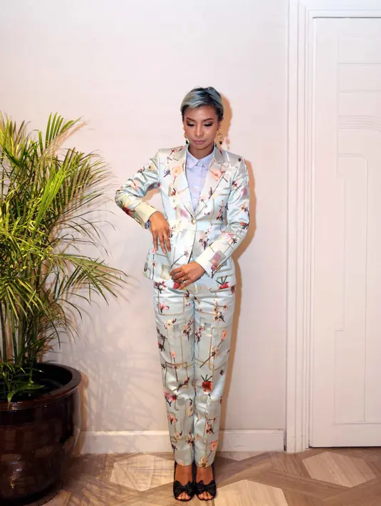 Wanita cantik ini mengaku dirinya memang penakut dengan hal yang berbau horror. Meskipun takut, namun Shareefa tatp menerima bermain di film ini lantaran tertarik dengan jalan ceritanya. (Nurwahyunan/Bintang.com)