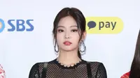 Jennie Blackpink di SBS Gayo Daejun (Twitter/ @SBS_Star https://twitter.com/SBS_star/status/1077785547001581569)