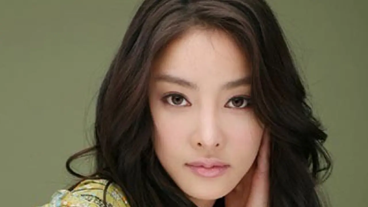 [Bintang] Meninggal Mengenaskan - Jang Ja Yeon