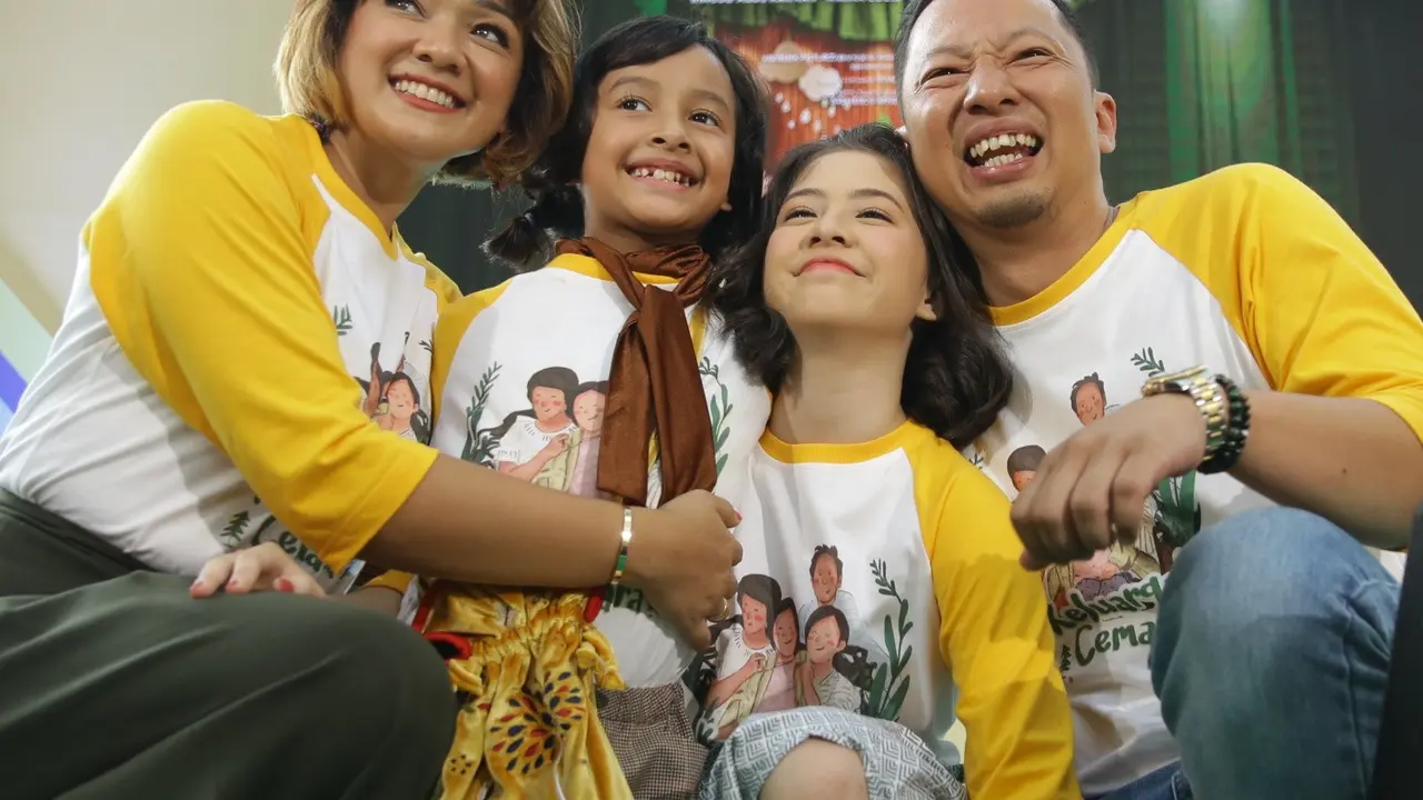 [Fimela] Preskon film Keluarga Cemara