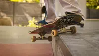 Dua Sahabat Tempuh 500 Km Naik Skateboard dari Inggris ke Belanda, Ini Tujuannya