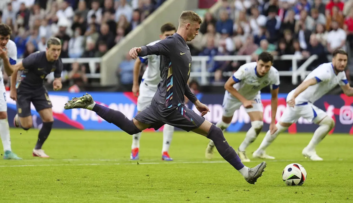 Tiga gol kemenangan Inggris dilesakkan Cole Palmer, Trent Alexander-Arnold dan Harry Kane. (Mike Egerton/PA via AP)