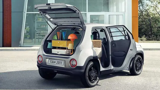 Kursi belakang kini dieliminasi untuk menambah ruang dalam mengangkut barang (Carscoops)