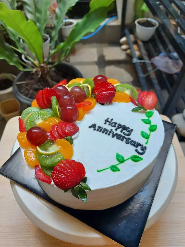 Mimpi yang Diwujudkan Bareng Pasangan, Ini Cerita Friska Rintis Loafiu Pastry and Bakery