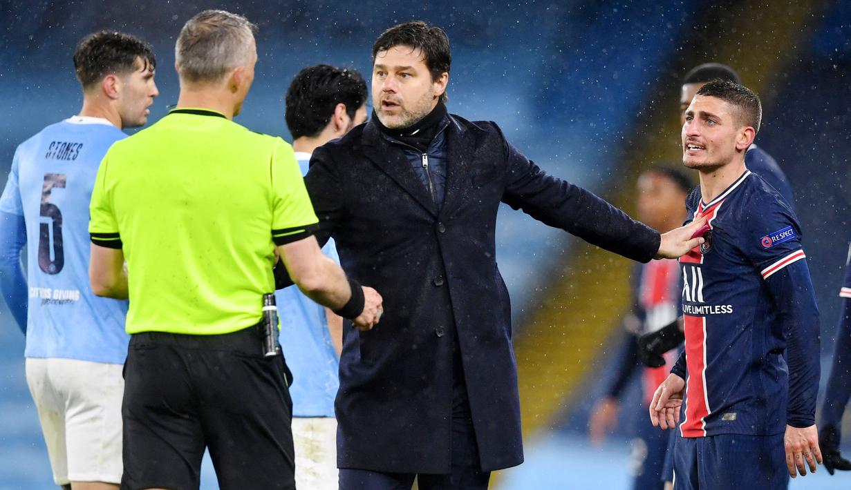 Pada duel di Stadion Etihad ini Manchester City menang 2-0 lewat gol yang diborong Riyad Mahrez. Hasil ini membuat City lolos ke final Liga Champions musim 2020/2021 dengan keunggulan agregat 4-1. (AFP/Paul Ellis)