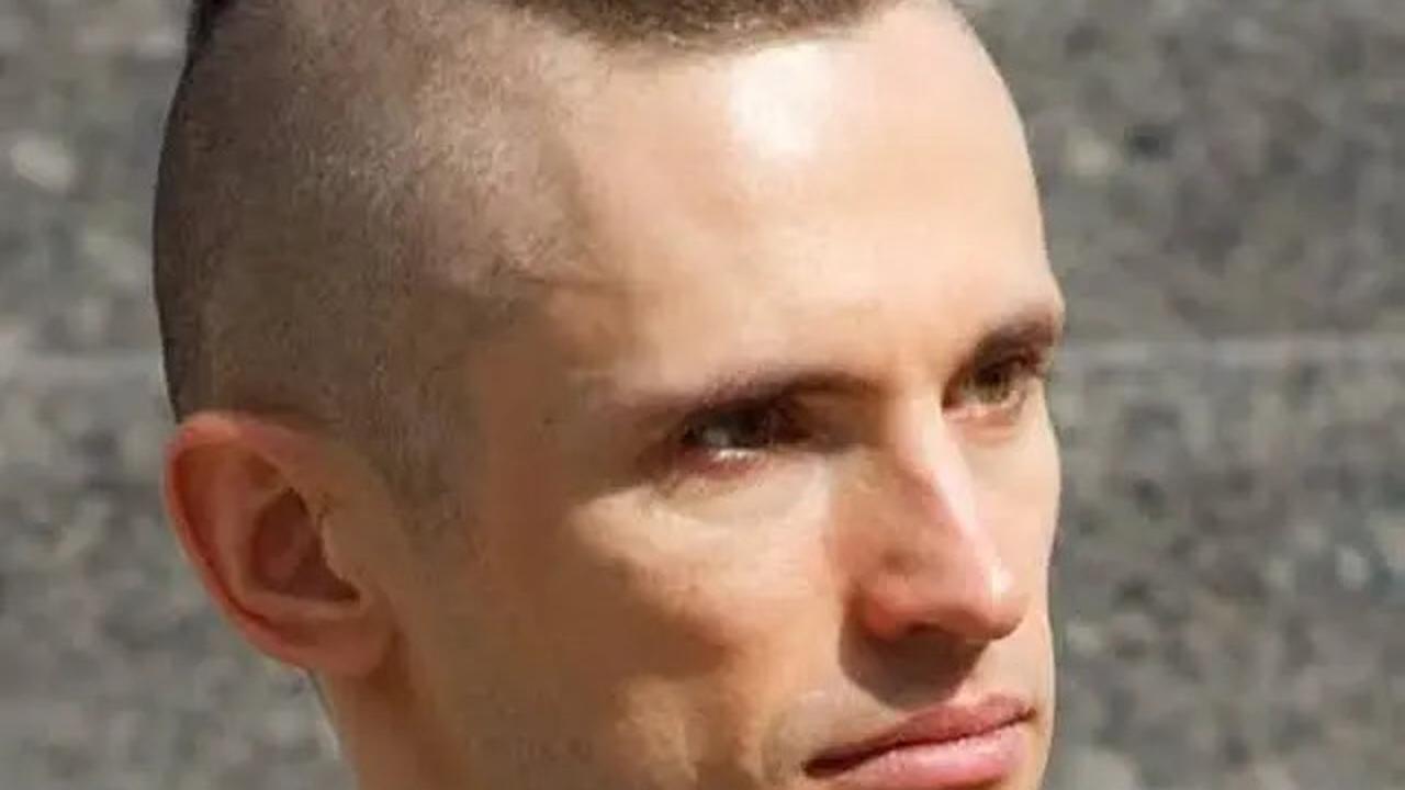 Inspirasi Model Rambut Pendek Pria 2024, Gaya Buzz Cut hingga Layered Undercut yang Stylish