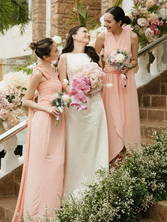 Sahabat Bertahun-tahun, Gaya Beby Tsabina dan Sephora Sievert Jadi Bridesmaid Pernikahan Cassandra Lee