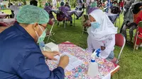 Setelah menyasar warga pedesaan yang kesulitan akses vaksin, kini Lembaga Pembiayaan Ekspor Indonesia (LPEI) menyasar pelajar di Sleman Daerah Istimewa Yogyakarta (DIY)