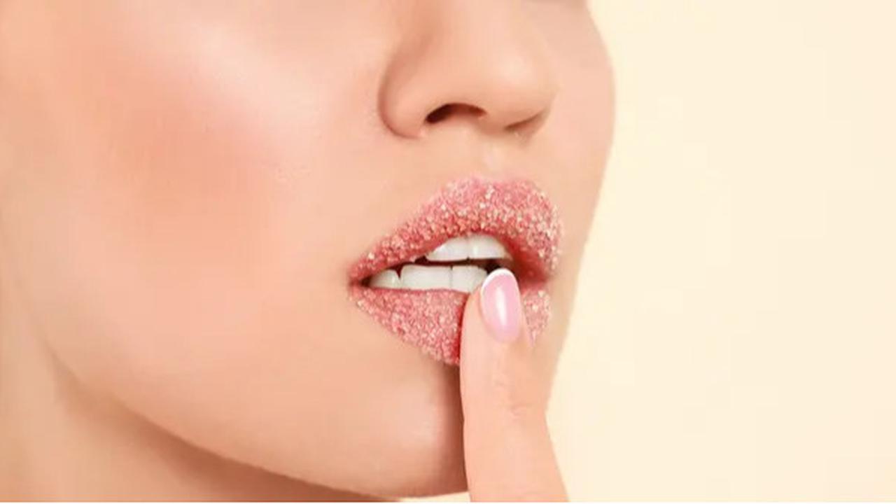 Cara Mengatasi Bibir Pecah-pecah Saat Puasa, Cukup Ambil Bahan Alami ini di Kebun Rumah