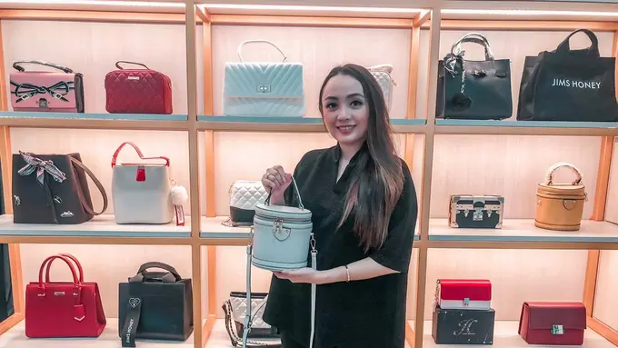 Founder Jims Honey Jessica Isabella