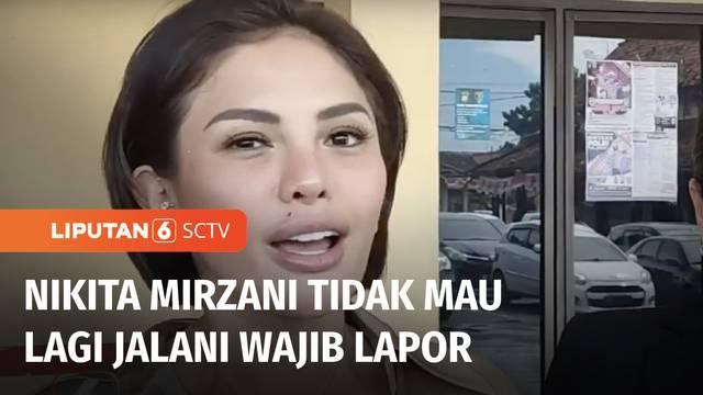 Nikita Mirzani kembali mendatangi Polresta Serang Kota untuk menjalani wajib lapor sebagai tersangka. Pencemaran nama baik dan kasus UU ITE. Nikita merasa lelah harus wajib lapor karena tidak ada kejelasan penanganan kasus yang membelitnya.