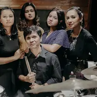 Shahnaz Haque dan Gilang Ramadhan. (Dok. IST)