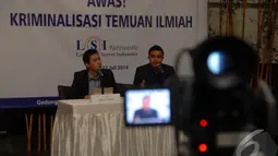 Adjie mengatakan, politikus Gerindra itu dikenal dengan berintelektual cerdas. Namun ia menyayangkan adanya upaya pelaporan ke kepolisian gara-gara hasil temuan ilmiah, Jakarta, Kamis (17/7/2014) (Liputan6.com/Miftahul Hayat)
