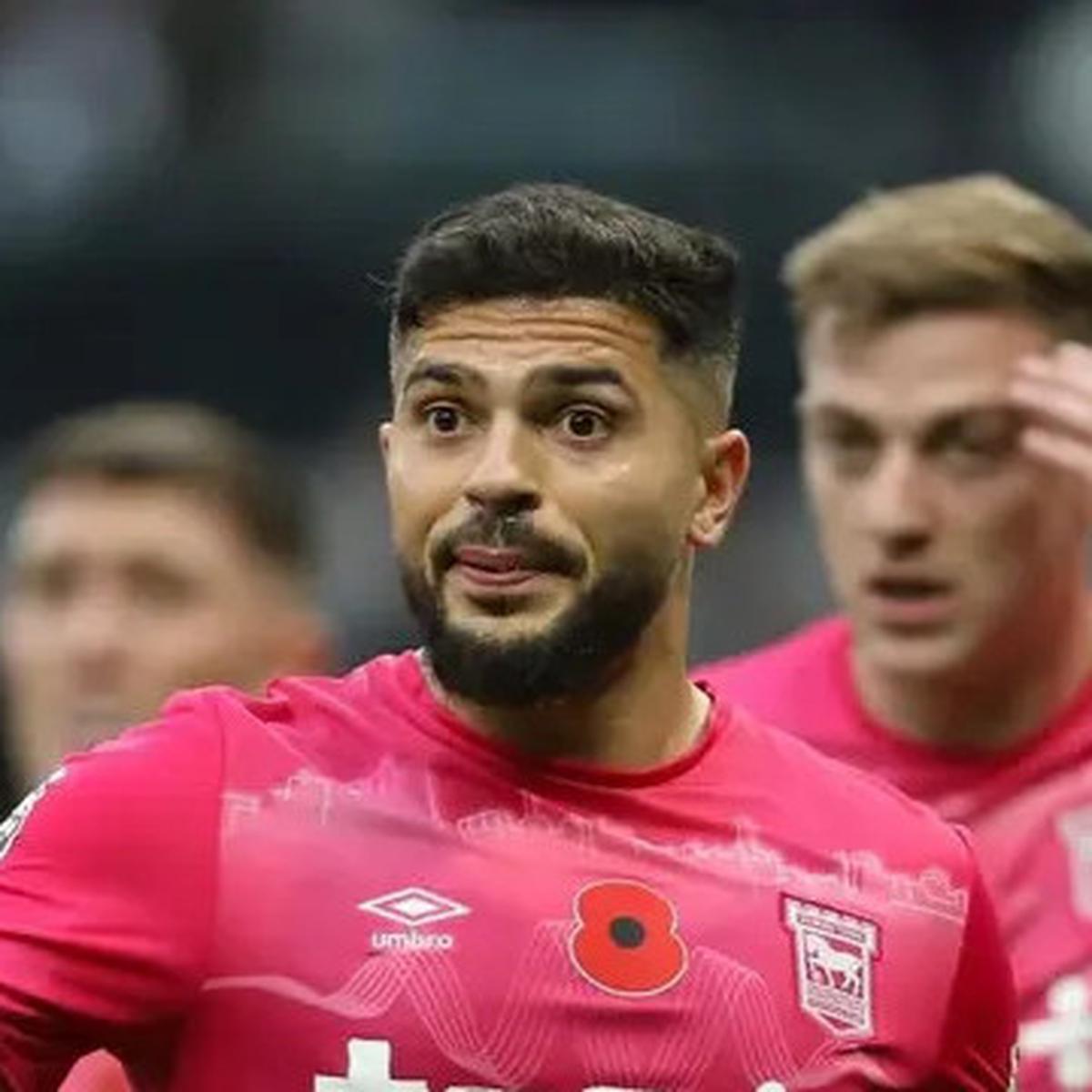 Muslim Taat, Sam Morsy Kapten Ipswich Town Tolak Pakai Ban Pelangi di Laga Liga Inggris