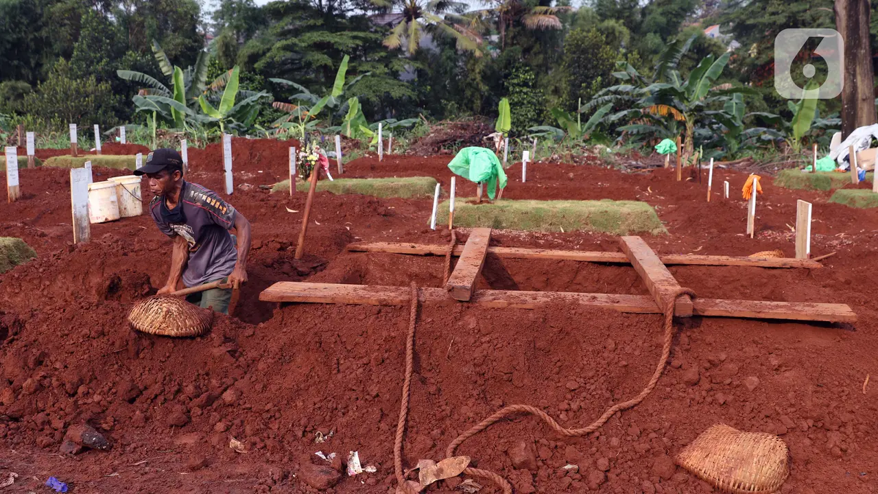 Area Baru Pemakaman Korban COVID-19 di TPU Pondok Ranggon