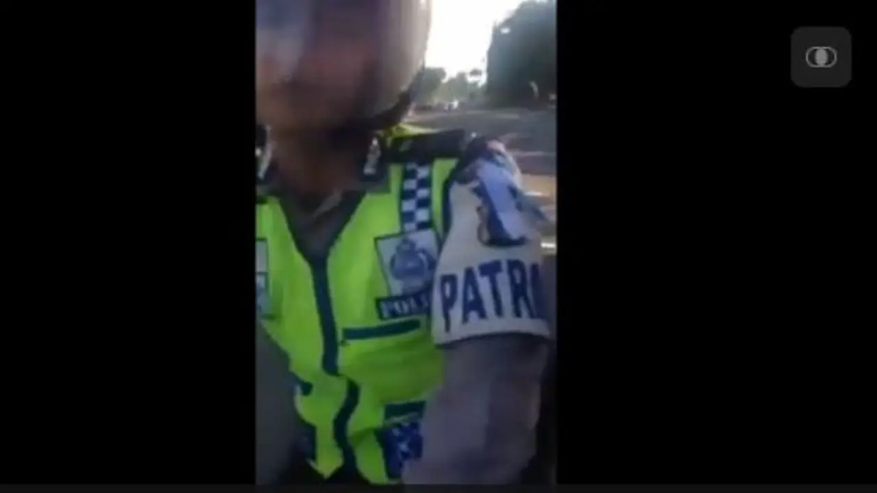 OMG, Polisi Ini Memaki Wanita dan Ibu Hamil dengan Kata Kotor!