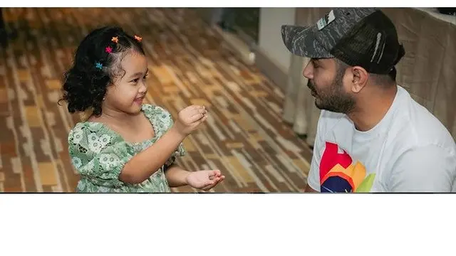 Mathino Lio dan Gewa, Putri Mendiang Glenn