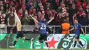 Tiga menit berselang atau pada menit ke-88, Inter Milan kembali unggul. Kali ini lewat aksi Davide Frattesi. (Alexandra BEIER/AFP)
