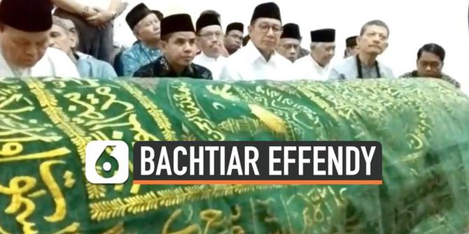 VIDEO: Jenazah Ketua PP Muhammadiyah Dimakamkan