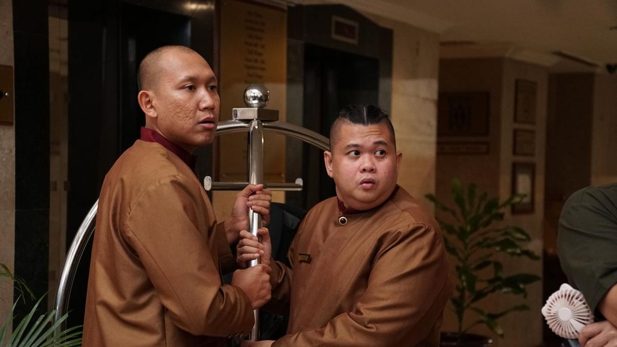 Oki Rengga dan Lolox Bersatu dalam Film Tiba-Tiba Setan, Tayang di Bioskop Mulai 16 April 2026