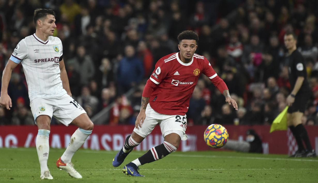 Kedudukan berubah pada menit ke-27. Dari sisi kiri lapangan, Jadon Sancho mengobrak-abrik pertahanan Burnley sebelum mengirimkan umpan ke tiang jauh. (AP Photo/Rui Vieira)