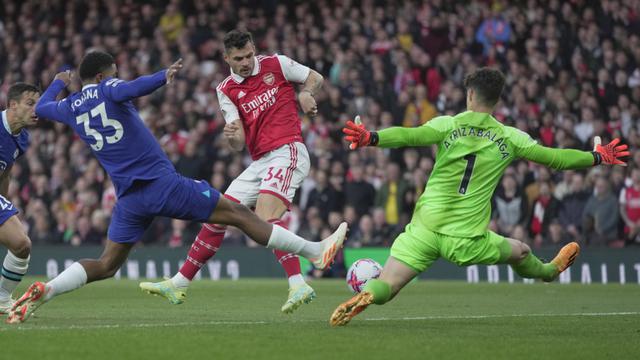 Foto: Arsenal Jaga Asa Juara Liga Inggris, Chelsea Hati-hati Degradasi