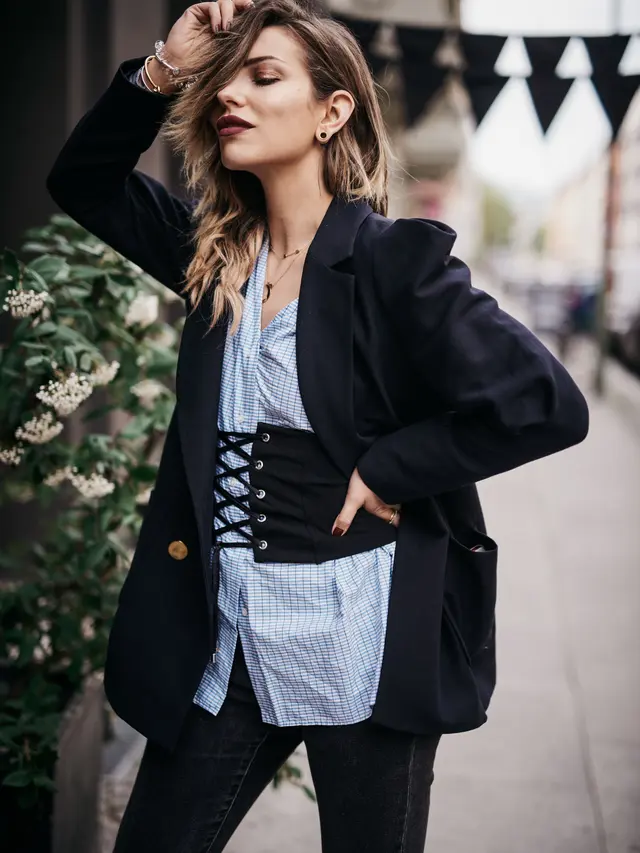 [Bintang] Siap-siap, Tren Fashion Ini Nggak Bakal Kamu Lihat di Tahun Baru!