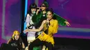 Kemeriahan semakin semarak dengan penayangan video-video populer yang telah mencuri perhatian publik. Tampak dalam foto, kemeriahan malam puncak TikTok Awards Indonesia 2025 di Studio Emtek City Indosiar, Jakarta, pada Jumat (21/11/2025) malam. TikTok resmi menobatkan 19 pemenang dari 16 kategori dalam malam puncak TikTok Awards Indonesia 2025 yang digelar pada Jumat (21/11/2025). (Kapanlagi.com/Budy Santoso)