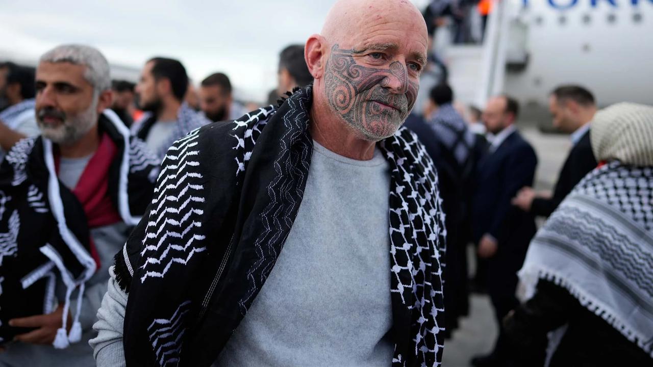 FOTO: Aktivis Global Sumud Tiba di Istanbul Setelah Ditahan srael