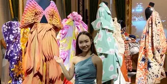 VOA mengangkat sosok Illene Martoseno. Perempuan muda lulusan Fashion of Institute of Design and Merchandising (FIDM) yang berhasil ciptakan tekstil tiga dimensi yang menakjubkan. (Foto: Instagram/ Illene Martoseno)