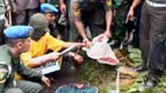 Sesosok mayat korban mutilasi ditemukan dalam hutan jauh dari pemukiman warga di Desa Andungsari, Probolinggo, Jatim. Benarkan pelakunya anggota TNI? 